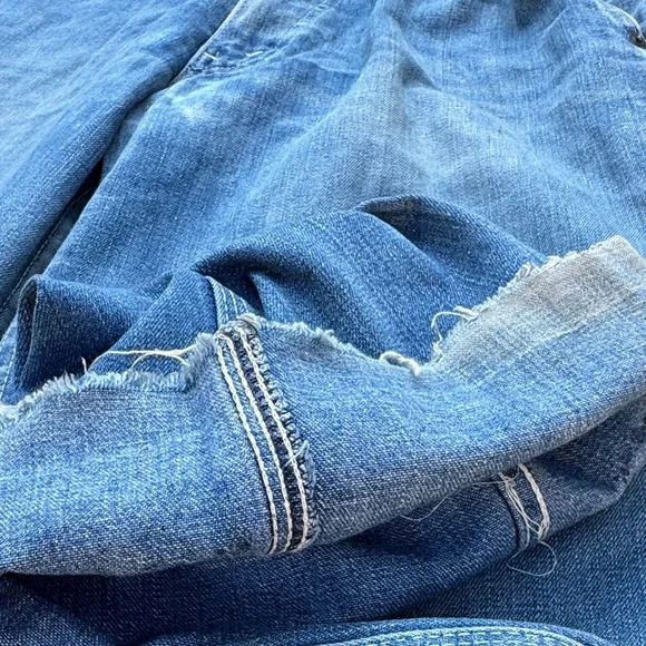 Levi's vintage (70s)white tag Wide Leg Women's carpenters Jeans - Picture 15 of 16